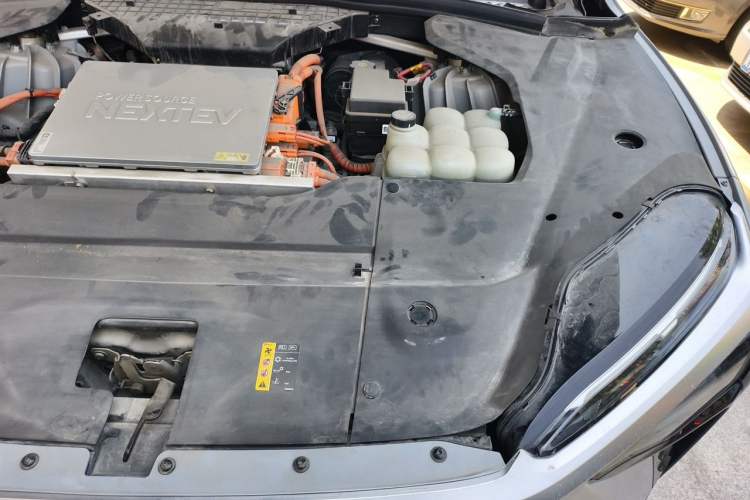 Used Nio ES8 2020 450 km Range 6-Seater Version Engine Bay Left
