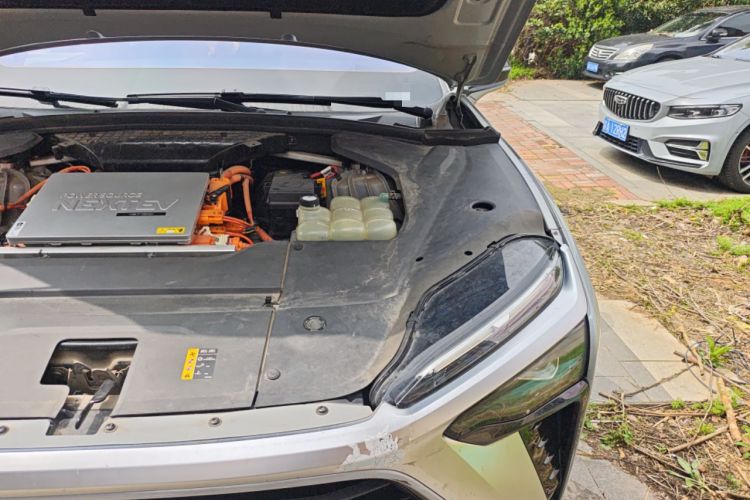 Used Nio ES8 2020 580 km Range Six-Seater Version Engine Bay Left