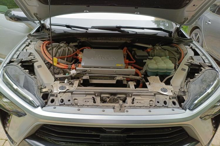 Used Nio ES8 2020 580 km Range Signature Edition Six-Seater Version Engine Bay