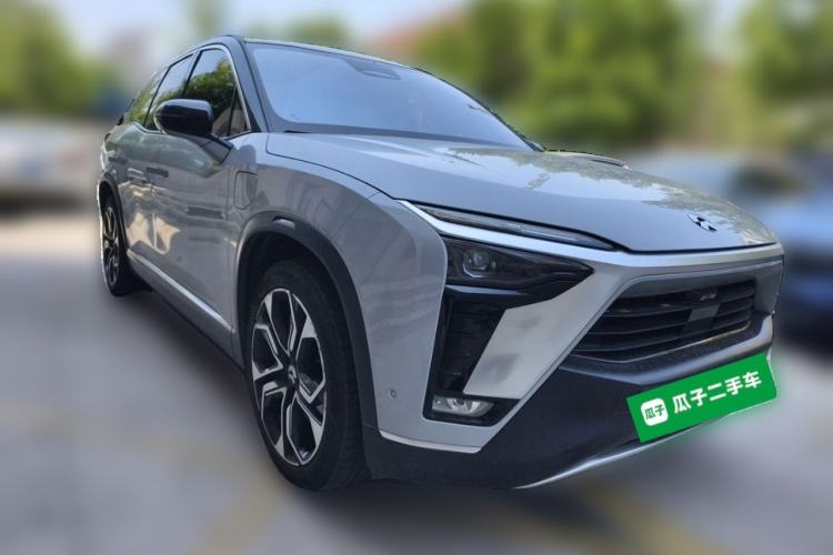 Used Nio ES8 2020 450 km Range 6-Seater Version Front Right 45 Deg