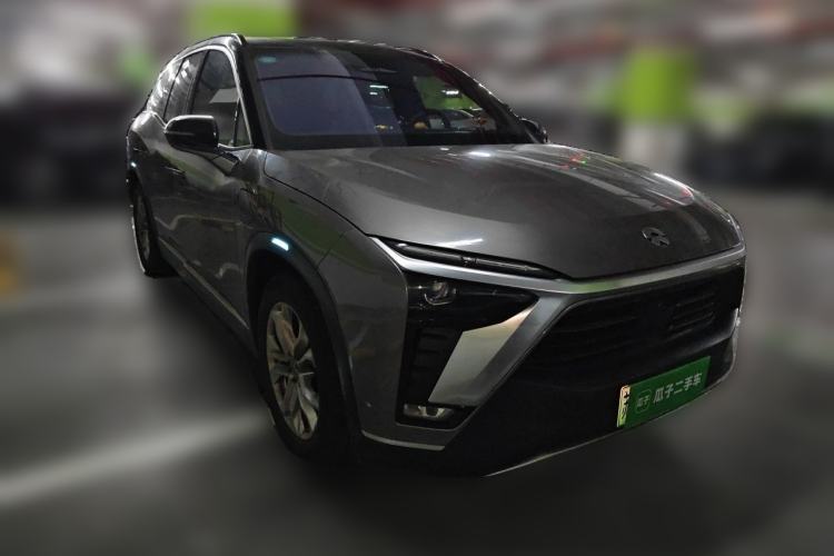 Used Nio ES8 2020 415 km Range 7-Seater Version Front Right 45 Deg