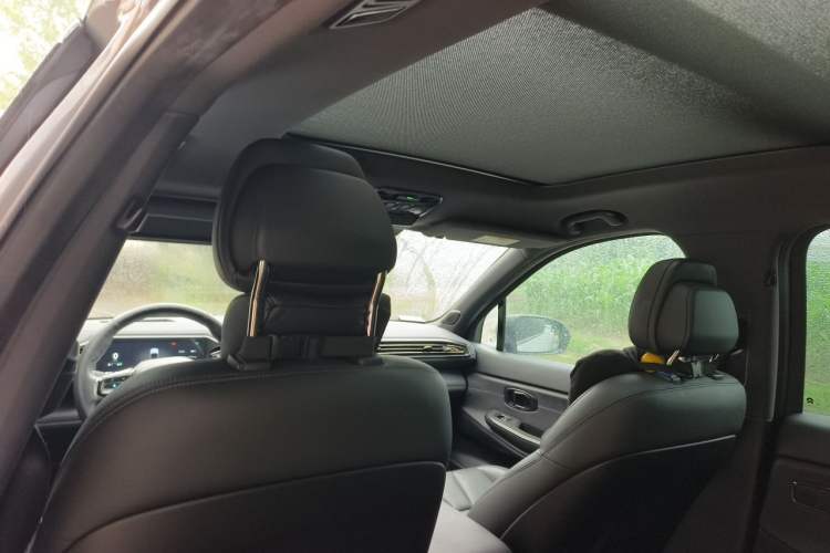 Used Nio ES8 2020 580 km Range 7-Seater Version Headliner