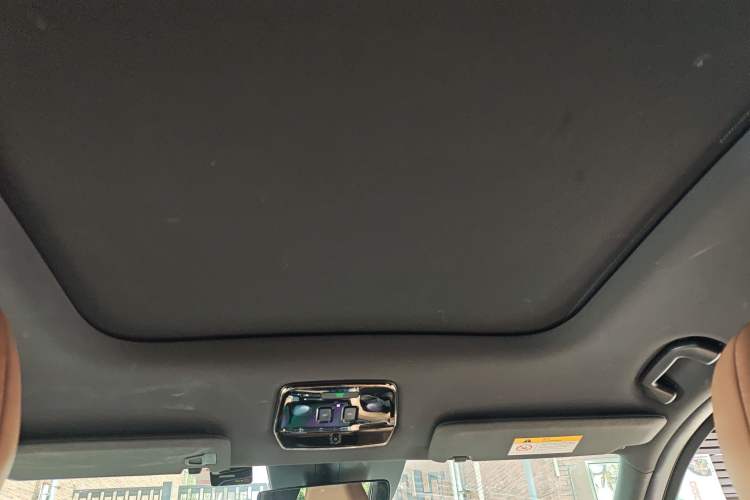 Used Nio ES8 2020 580 km Range Six-Seater Version Headliner