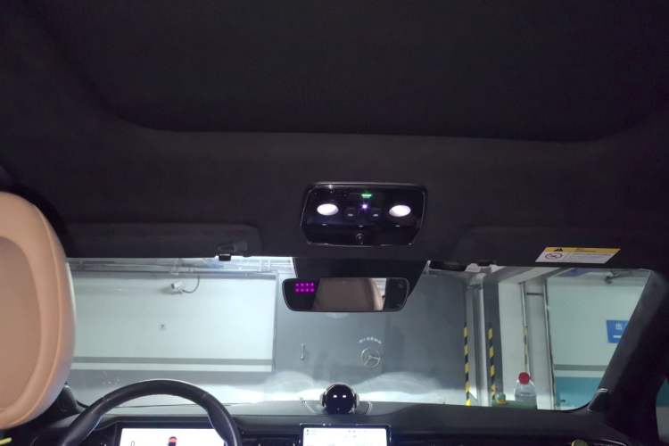 Used Nio ES8  Headliner