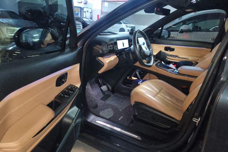 Used Nio ES8 2020 580 km Range Signature Edition Six-Seater Version Interior 3