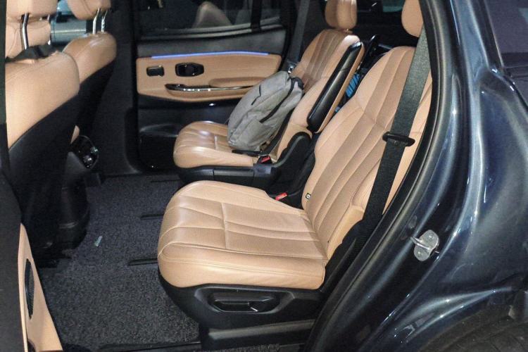 Used Nio ES8 2020 580 km Range Signature Edition Six-Seater Version Interior 4