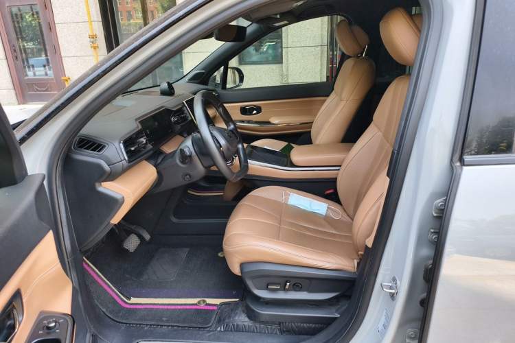 Used Nio ES8 2020 450 km Range 6-Seater Version Left Front Seat