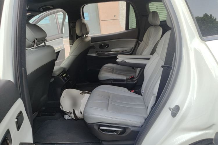 Used Nio ES8 2020 485 km Signature Edition Six-Seater Version Left Rear Seat