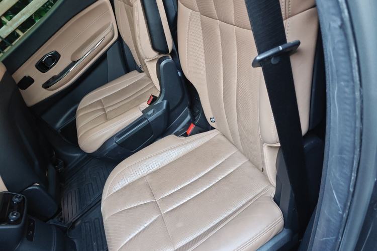 Used Nio ES8 2020 415 km Signature Edition 6-Seater Version Left Rear Seat