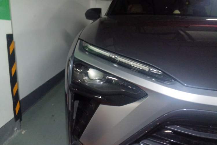 Used Nio ES8 2020 415 km Signature Edition 6-Seater Version Right Front Headlight