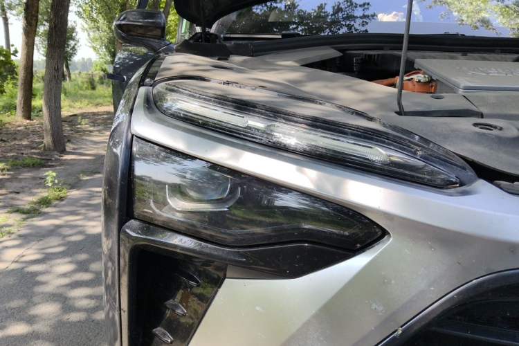Used Nio ES8  Right Front Headlight
