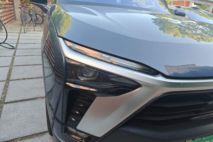 Used Nio ES8 2020 415 km Signature Edition 6-Seater Version Right Front Headlight