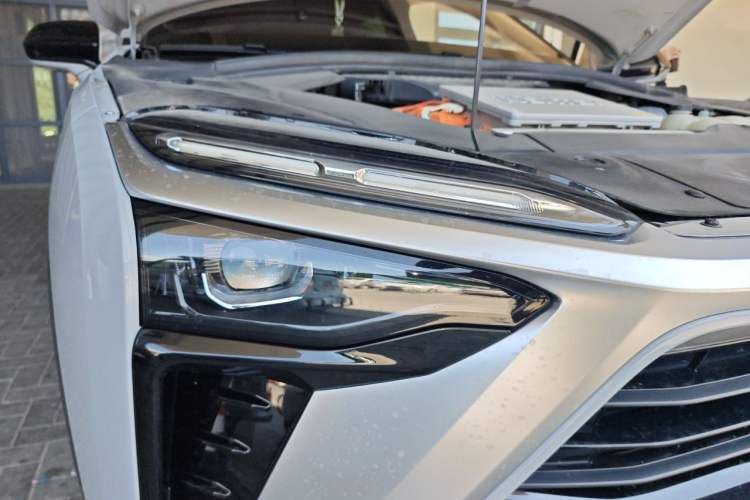 Used Nio ES8 2020 580 km Range 7-Seater Version Right Front Headlight