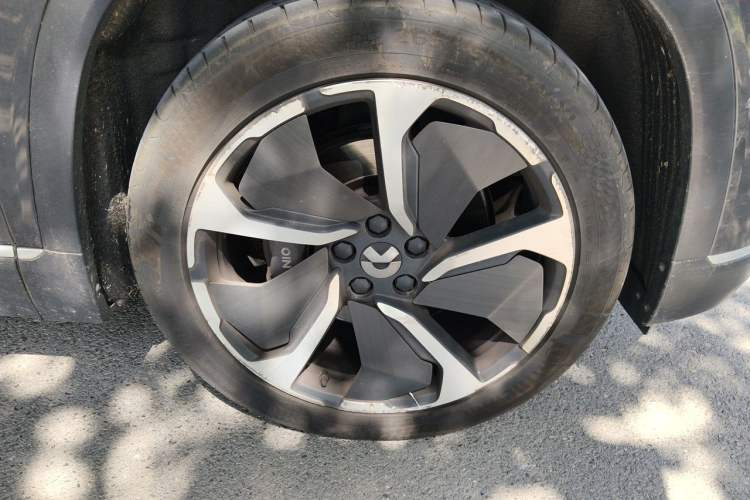Used Nio ES8  Right Front Wheel Hub