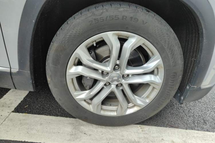 Used Nio ES8 2020 415 km Range 7-Seater Version Right Front Wheel Hub