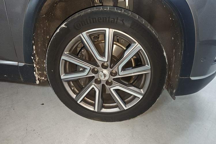 Used Nio ES8 2020 415 km Range 6-Seater Version Right Front Wheel Hub