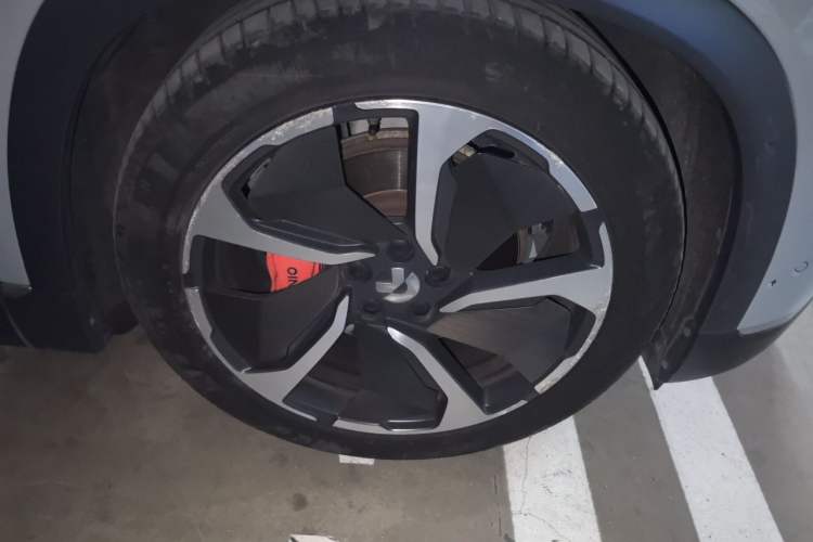 Used Nio ES8  Right Front Wheel Hub