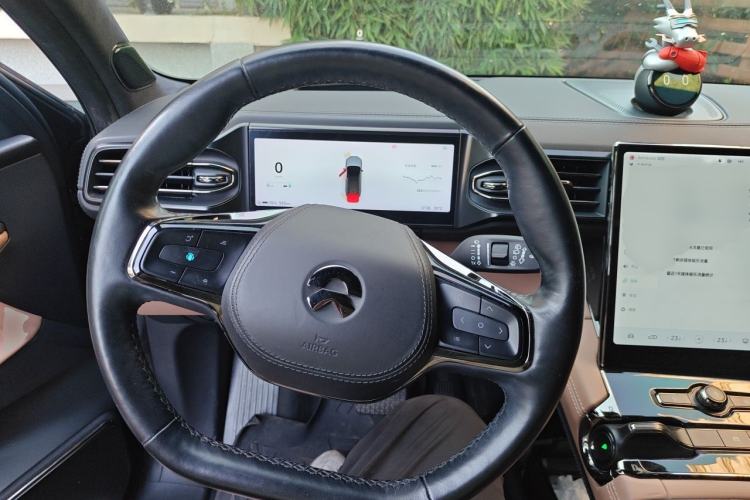 Used Nio ES8 2020 415 km Signature Edition 6-Seater Version Steering Wheel