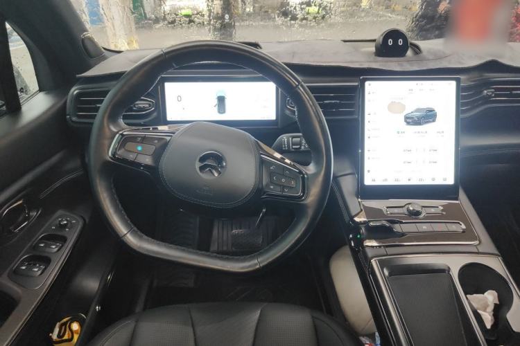 Used Nio ES8 2020 415 km Signature Edition 6-Seater Version Steering Wheel