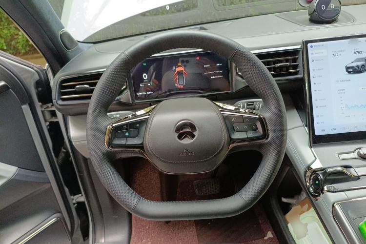 Used Nio ES8 2020 580 km Range Signature Edition Six-Seater Version Steering Wheel