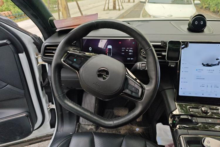 Used Nio ES8 2020 580 km Range Signature Edition Six-Seater Version Steering Wheel