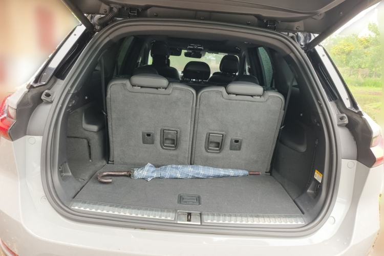 Used Nio ES8 2020 580 km Range 7-Seater Version Trunk