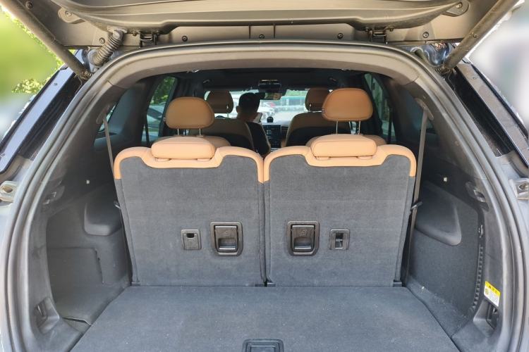 Used Nio ES8 2020 450 km Range 6-Seater Version Trunk
