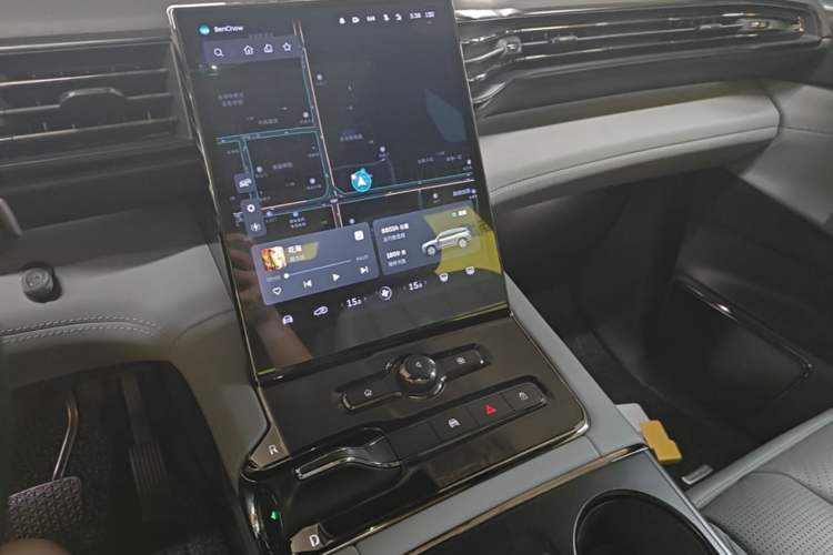 Used Nio ES8 2020 580 km Range Signature Edition Six-Seater Version Audio And AC Panel