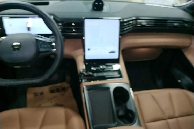 Used Nio ES8 2020 415 km Signature Edition 6-Seater Version Audio And AC Panel