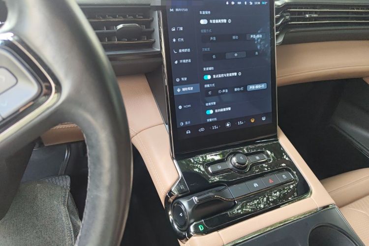 Used Nio ES8 2020 415 km Range 7-Seater Version Audio And AC Panel