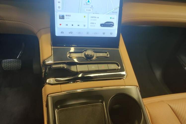 Used Nio ES8 2020 415 km Range 7-Seater Version Audio And AC Panel