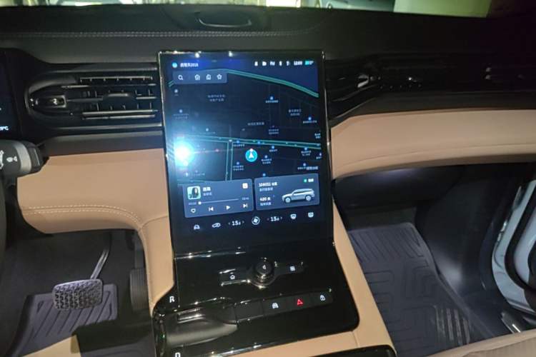 Used Nio ES8 2020 580 km Range 7-Seater Version Audio And AC Panel