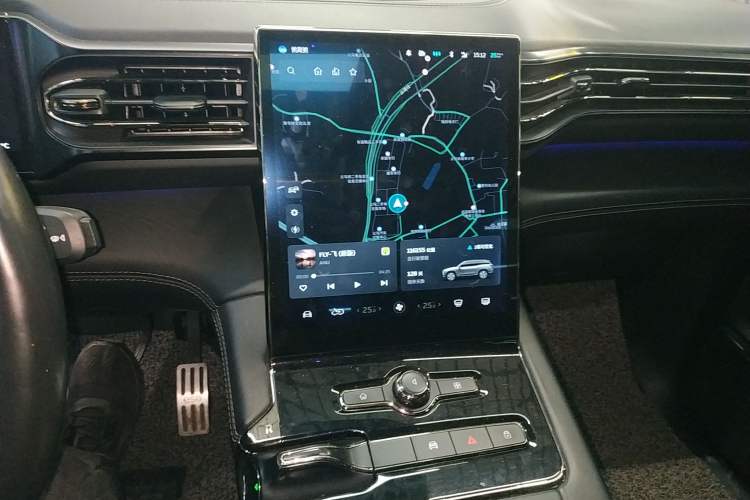 Used Nio ES8 2020 580 km Range Signature Edition Six-Seater Version Audio And AC Panel