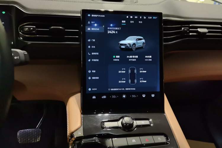 Used Nio ES8 2020 580 km Range 7-Seater Version Audio And AC Panel