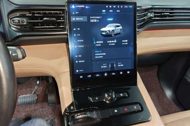 Used Nio ES8 2020 580 km Range Six-Seater Version Audio And AC Panel