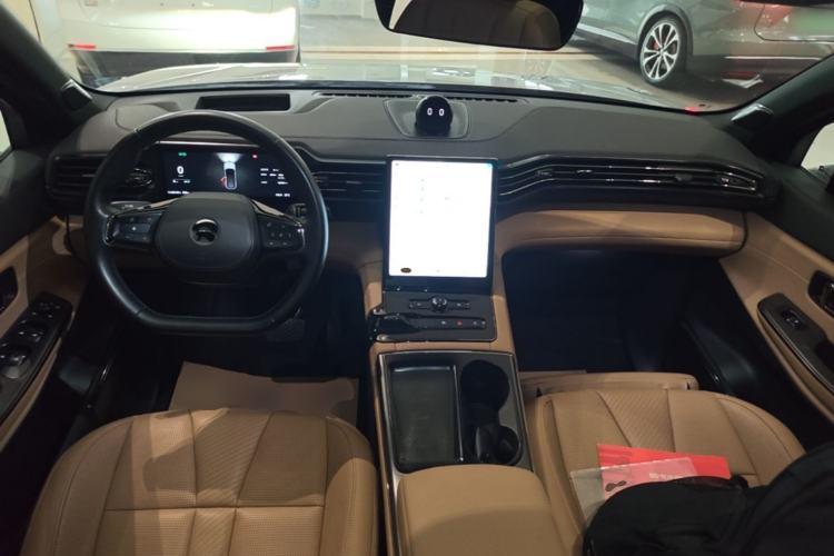 Used Nio ES8 2020 415 km Range 6-Seater Version Center Console
