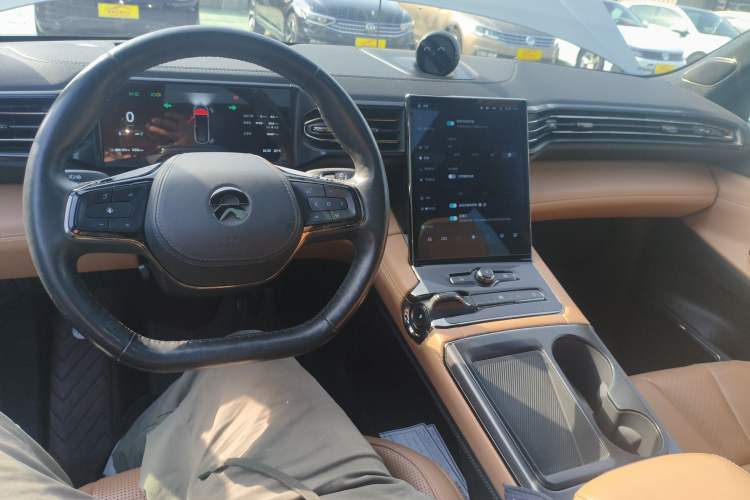 Used Nio ES8 2020 580 km Range Six-Seater Version Center Console