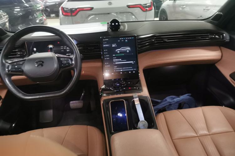Used Nio ES8 2020 580 km Range Six-Seater Version Center Console