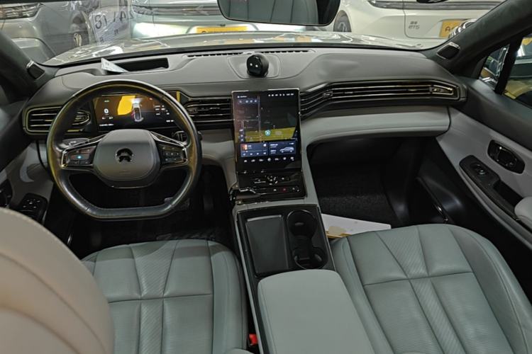 Used Nio ES8 2020 580 km Range Signature Edition Six-Seater Version Center Console