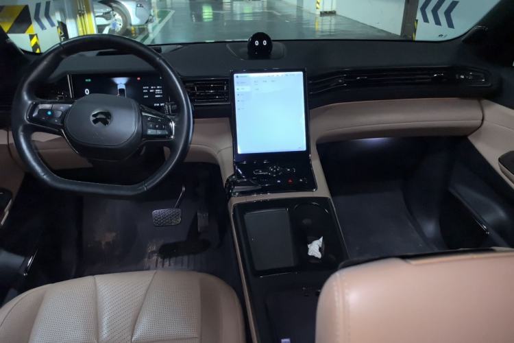 Used Nio ES8 2020 415 km Range 7-Seater Version Center Console