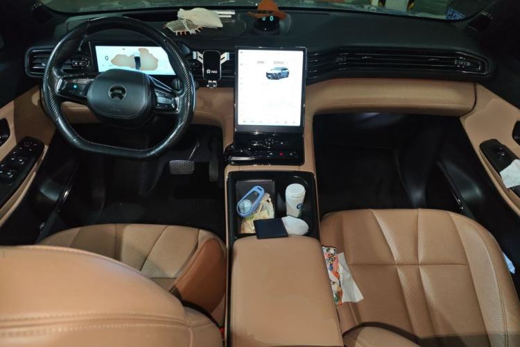 Used Nio ES8 2020 415 km Range 6-Seater Version Center Console