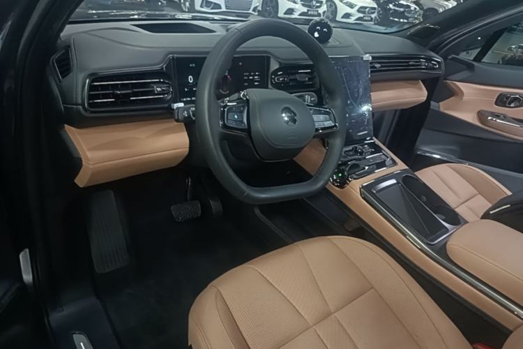 Used Nio ES8 2020 580 km Range Signature Edition Six-Seater Version Center Console