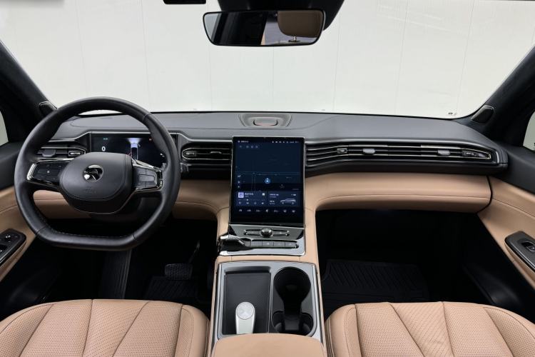 Used Nio ES8 2020 580 km Range 7-Seater Version Center Console