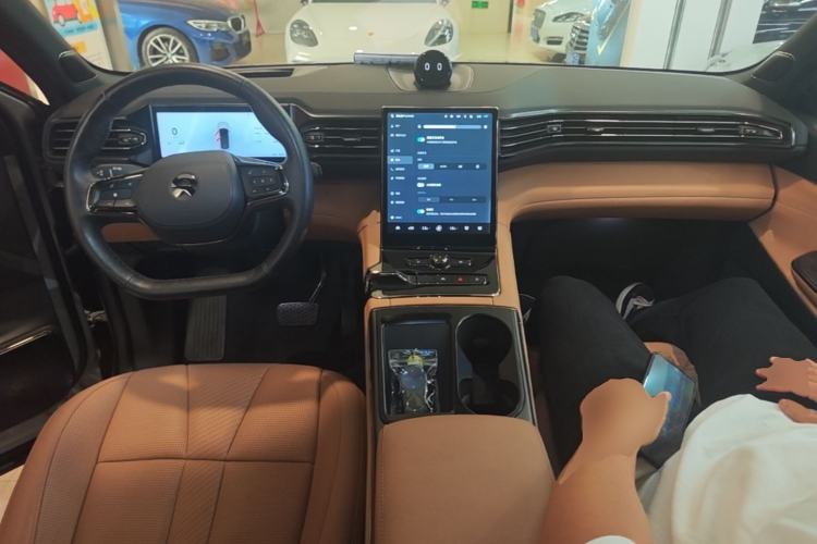 Used Nio ES8 2020 580 km Range Six-Seater Version Center Console