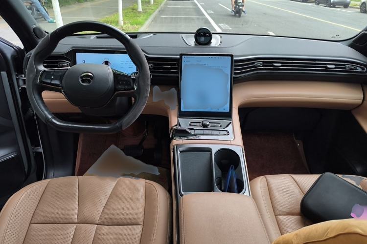 Used Nio ES8 2020 580 km Range Six-Seater Version Center Console