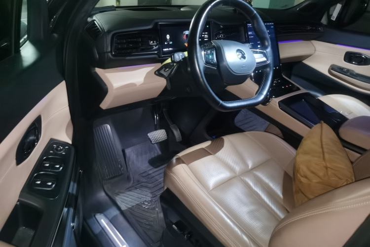 Used Nio ES8 2020 580 km Range Signature Edition Six-Seater Version Driver Seat