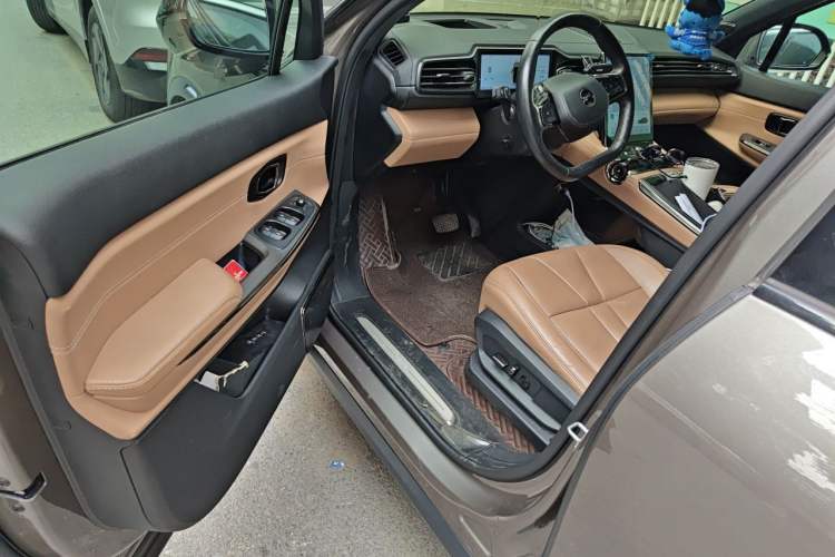 Used Nio ES8 2020 415 km Range 6-Seater Version Driver Seat