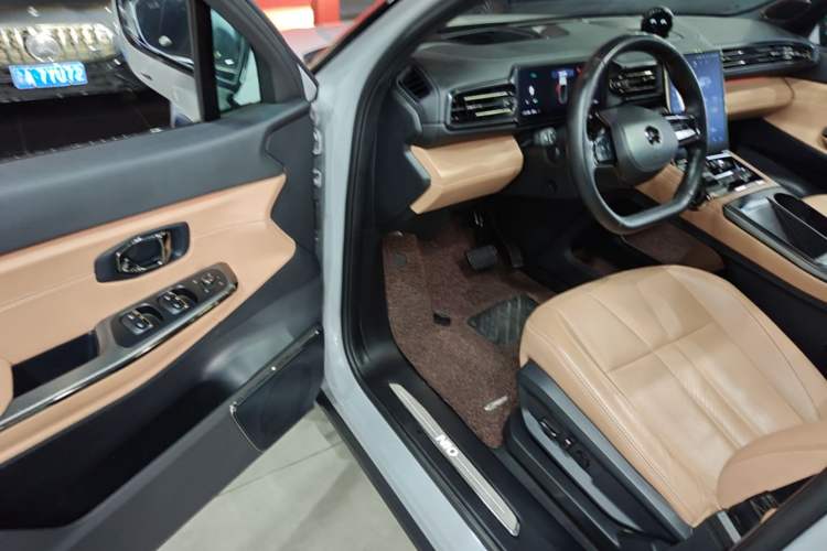 Used Nio ES8 2020 580 km Range Six-Seater Version Driver Seat