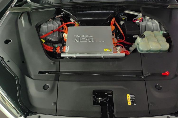 Used Nio ES8 2020 415 km Range 6-Seater Version Engine Bay