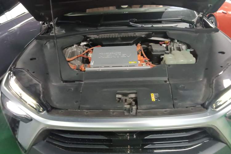 Used Nio ES8 2020 450 km Range 6-Seater Version Engine Bay